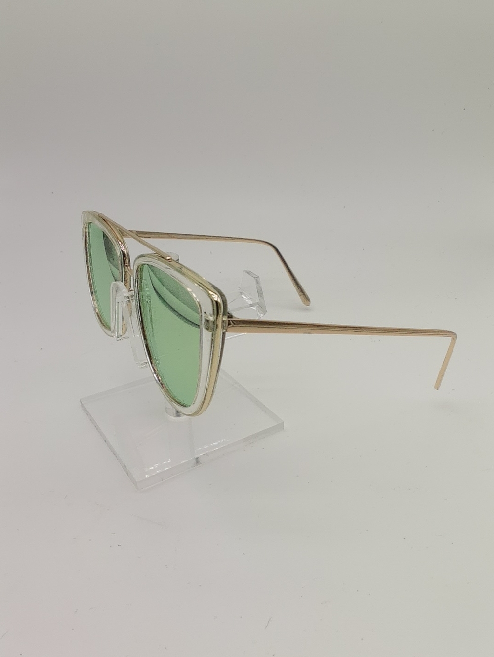 Quay Australia "French Kiss" Sunglasses